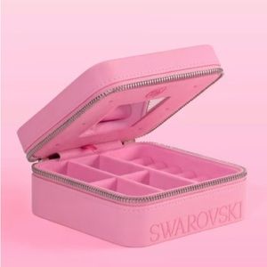 New without tag Swarovski jewelry bag